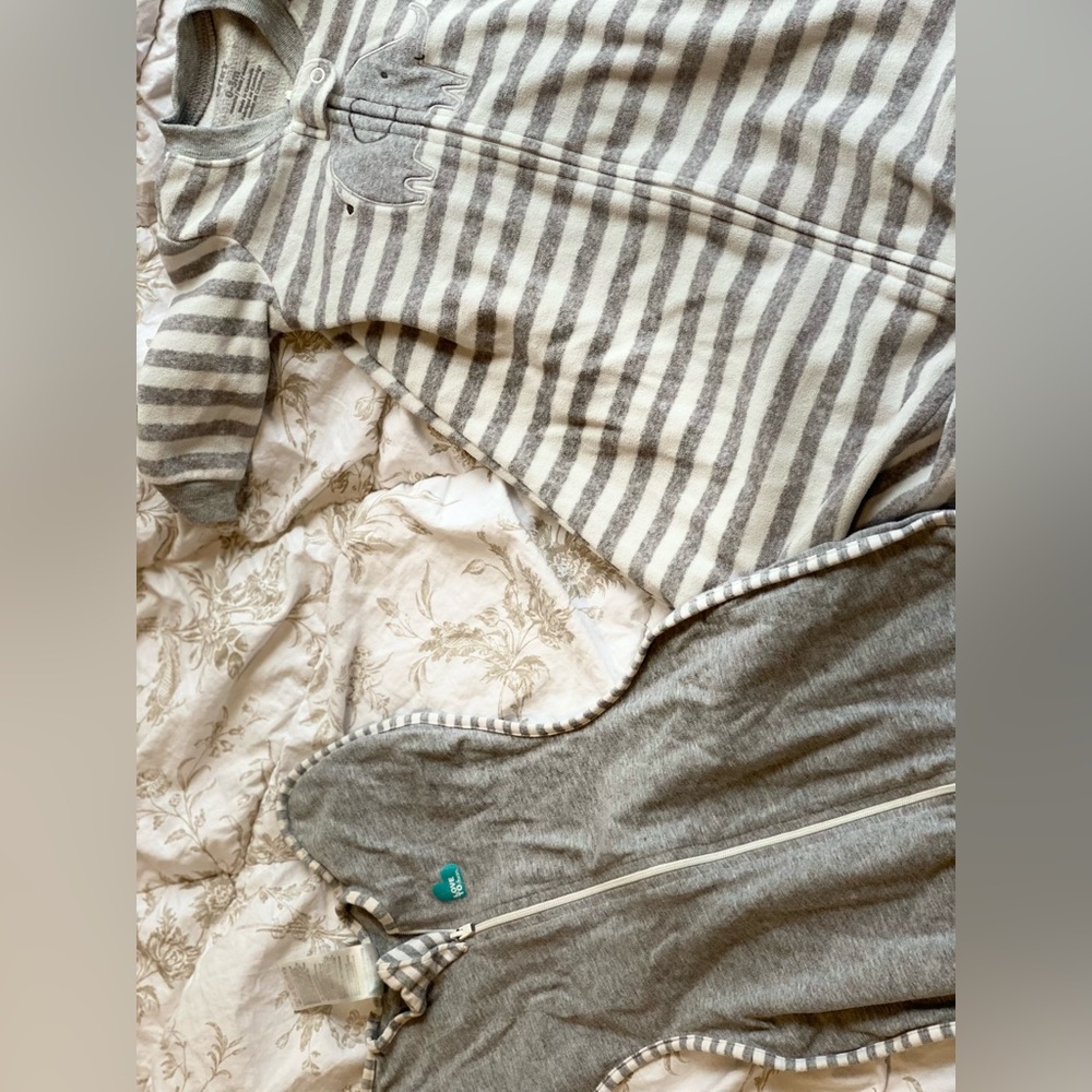 Baby swaddle bundle 🫶🦙